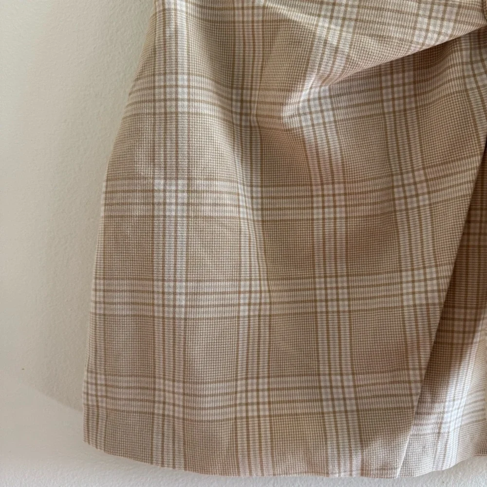 Aritzia Wilfred Tan adoring Front Wrap Plaid Skirt size 2 - Picture 6 of 10